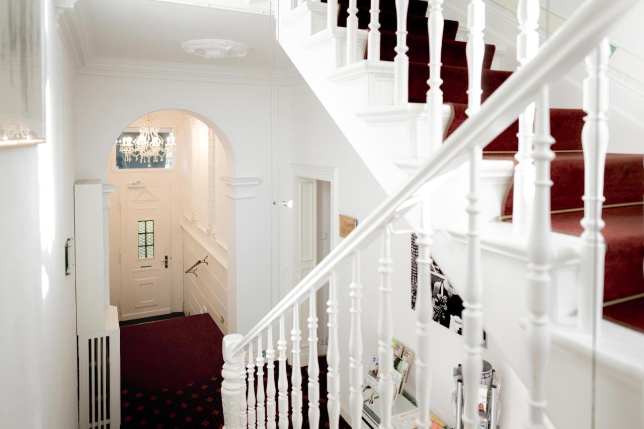 Boutique Hotel Villa Oberkassel Dusseldorf Bagian luar foto
