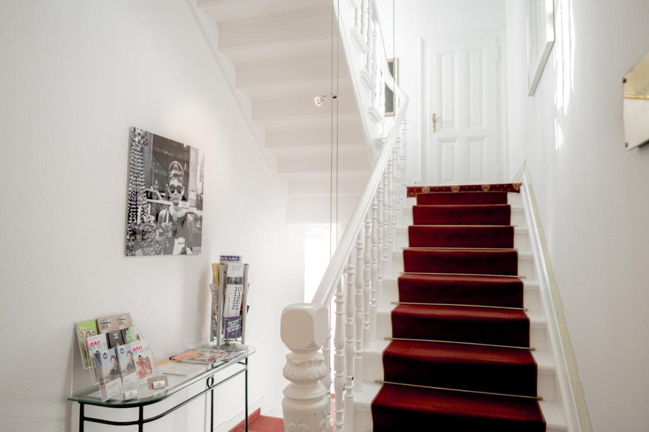 Boutique Hotel Villa Oberkassel Dusseldorf Bagian luar foto