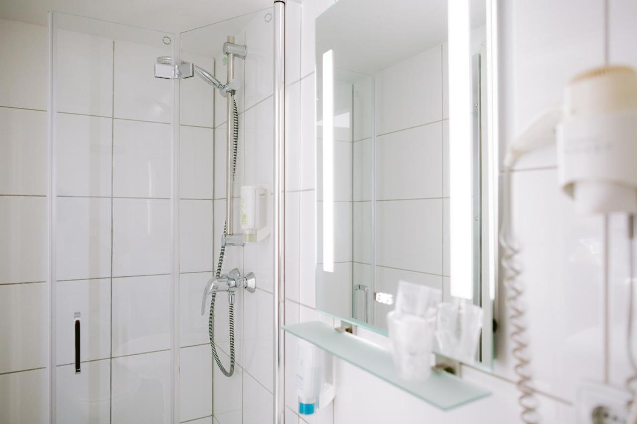 Boutique Hotel Villa Oberkassel Dusseldorf Bagian luar foto