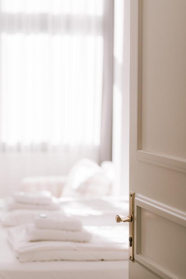 Boutique Hotel Villa Oberkassel Dusseldorf Bagian luar foto